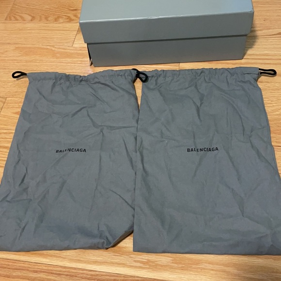 ☀️Balenciaga Pool Slides - Picture 6 of 10